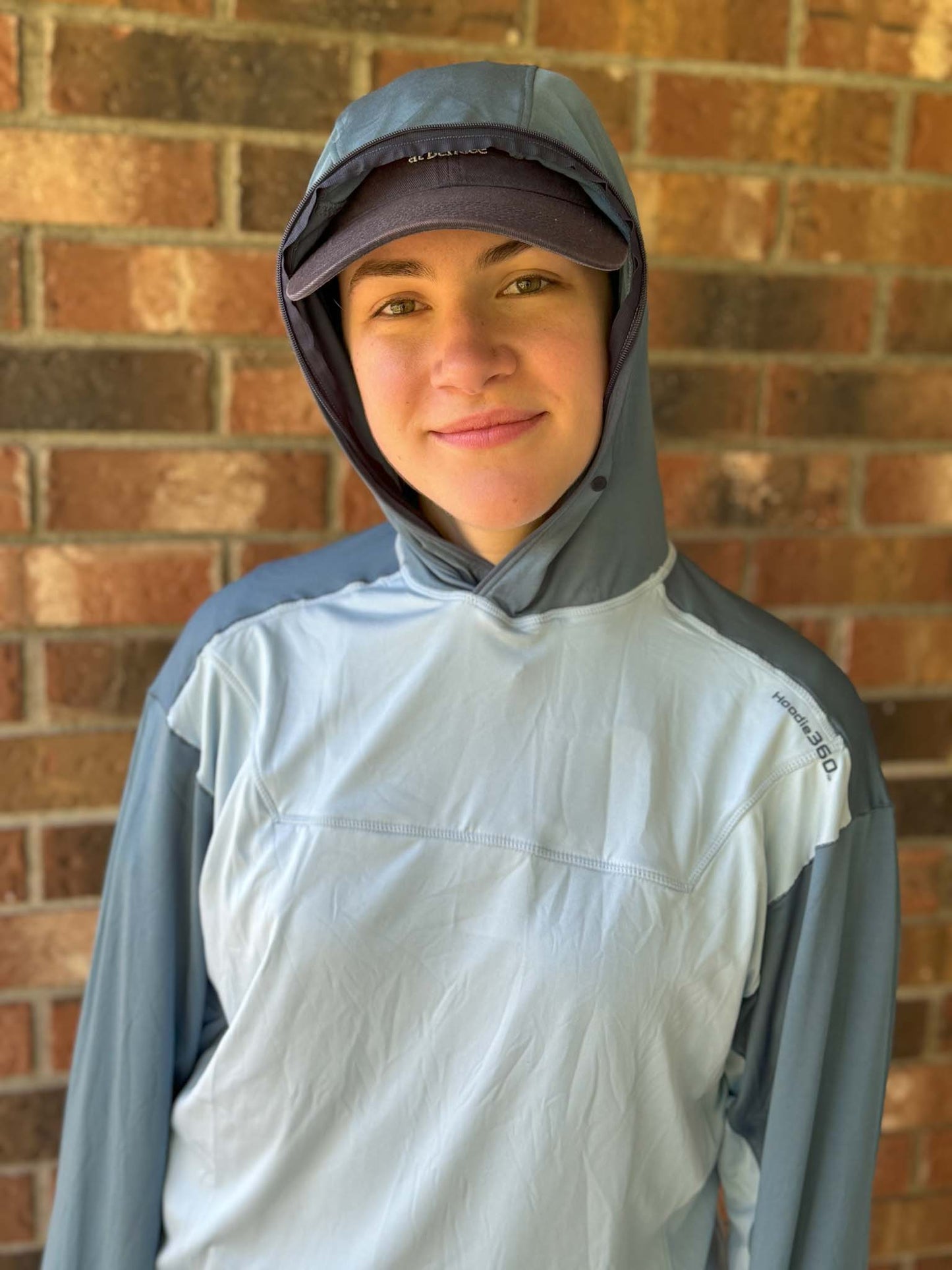 Hoodie360 with screen in chest pocket