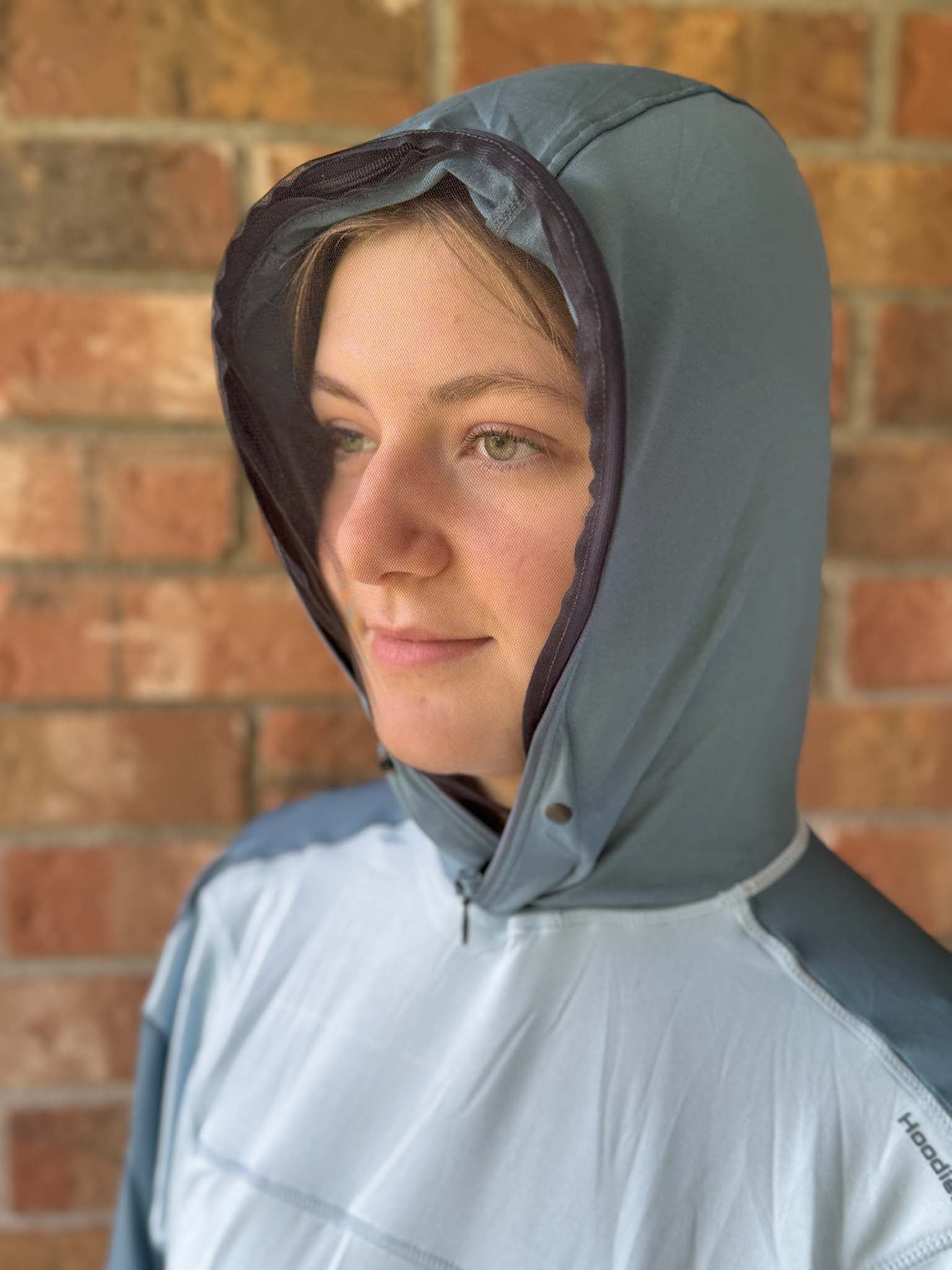 Hoodie360 with deployed facescreen